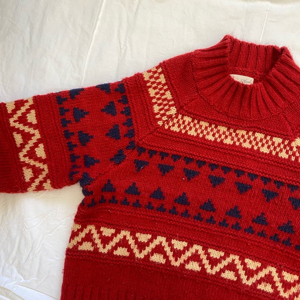 Universal Threads Sweater